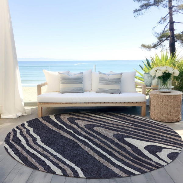 HomeRoots 5' Faux Bois Washable Area Rug in Black, Taupe & Beige - Durable Indoor/Outdoor Design for All Spaces 8' Round 614475