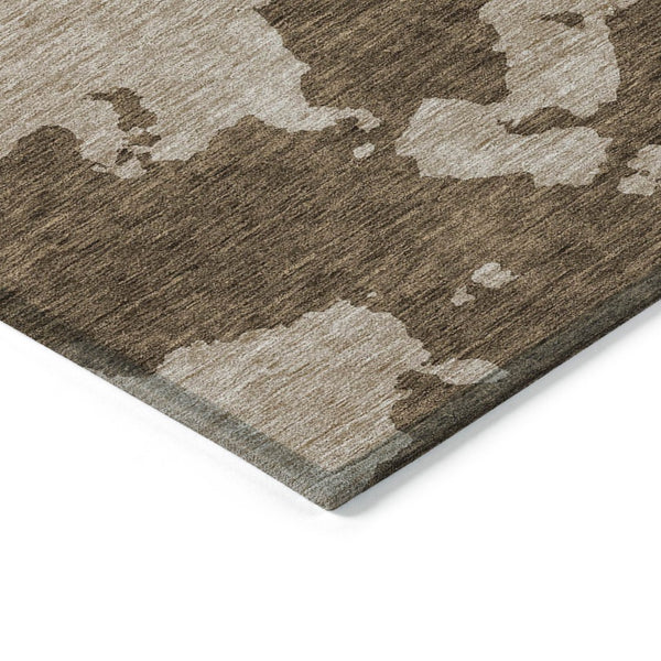 HomeRoots 5' Versatile Brown and Beige Abstract Indoor Outdoor Area Rug - Durable, Washable, Modern Style 5' X 8' 614516