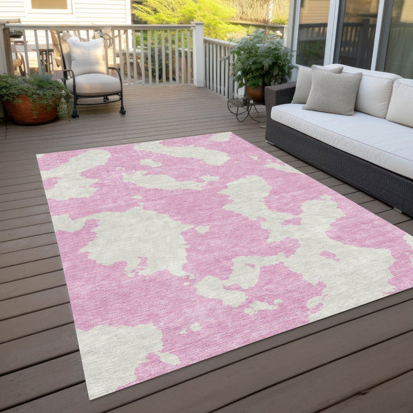 HomeRoots 5' Pink and Ivory Abstract Area Rug - Washable, Durable, Perfect for Indoor and Outdoor Spaces 10' X 14' 614562