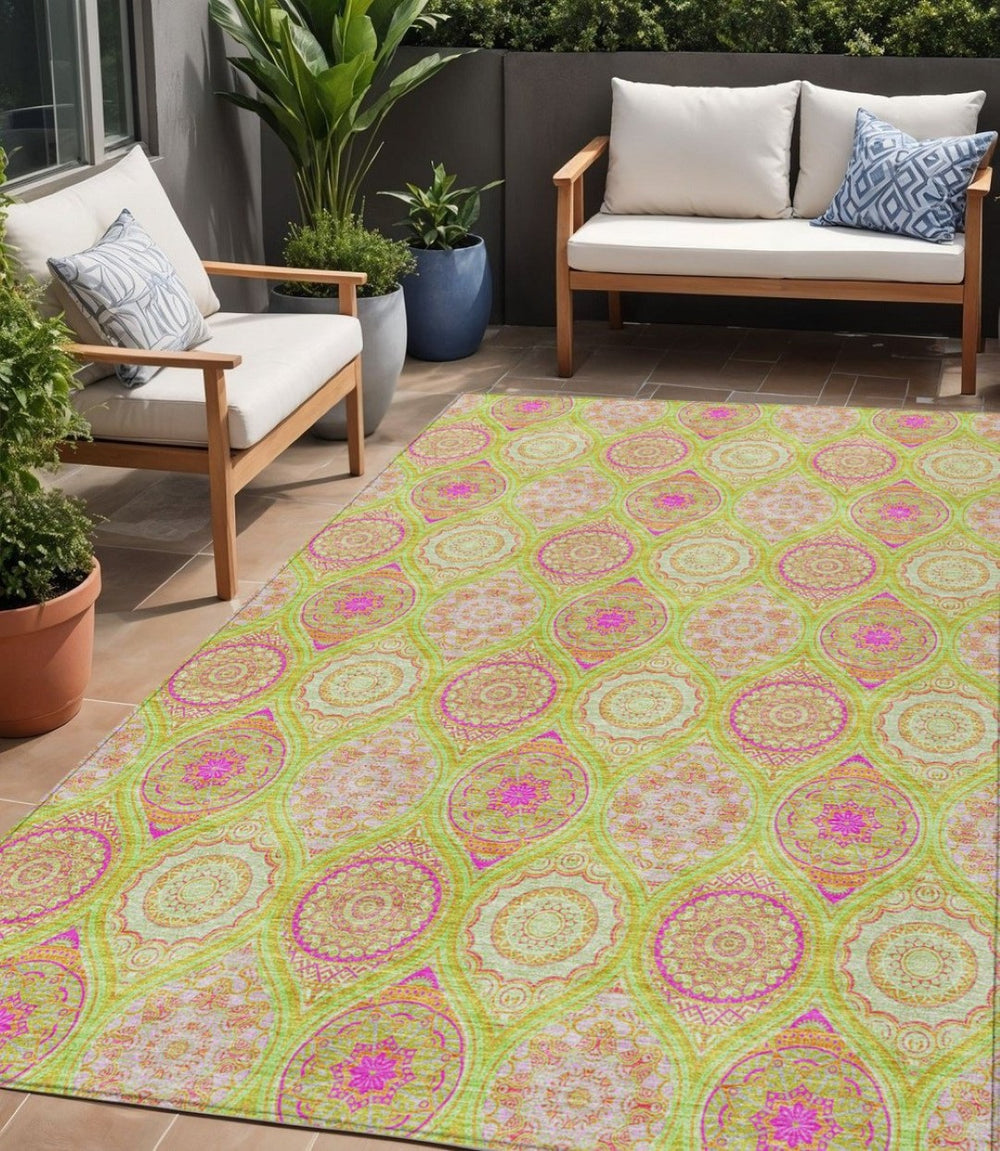 HomeRoots 5' Vibrant Floral Medallion Area Rug – Washable Indoor/Outdoor Design for Style and Durability 5' X 8' 614600