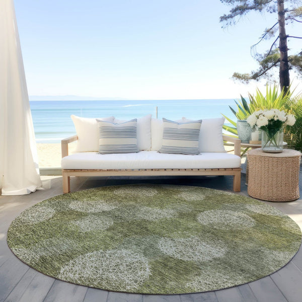 HomeRoots 5' Bright Green and Ivory Polka Dot Area Rug - Durable, Washable Indoor/Outdoor Design for Every Space 8' Round 614667