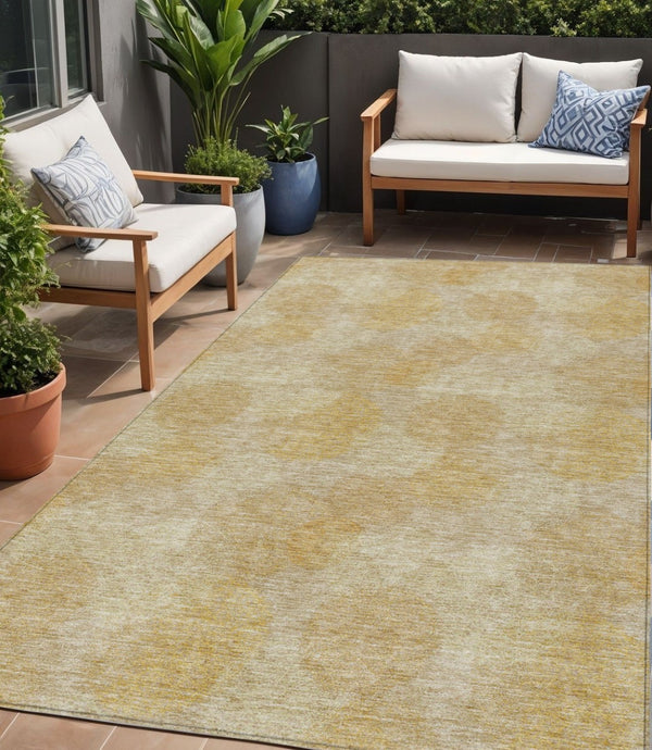 HomeRoots 5' Premium Gold Beige Polka Dot Area Rug – Versatile Washable Design for Indoor & Outdoor Use 5' X 8' 614672