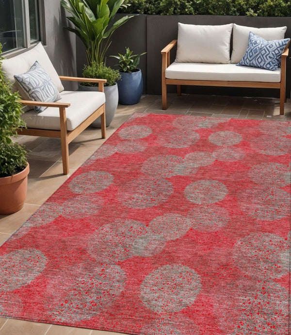 HomeRoots 5' Elevate Your Space with a Bold Red, Gray & Silver Polka Dot Indoor-Outdoor Area Rug, Machine Washable 5' X 8' 614702