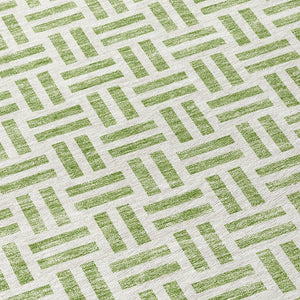HomeRoots 5' Sage and Ivory Geometric Area Rug - Stylish, Washable Design for Indoor and Outdoor Spaces 8' Round 614715