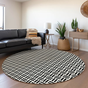HomeRoots 5' Stylish Black and Ivory Geometric Area Rug - Durable, Washable, Perfect for Indoor & Outdoor Spaces 8' Round 614721