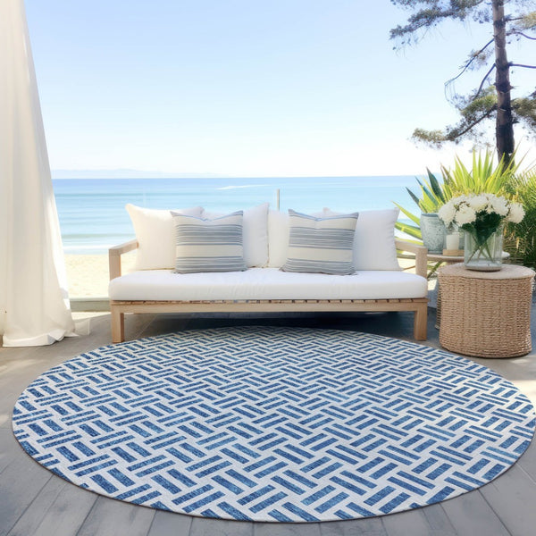 HomeRoots 5' Stylish Denim Blue and Ivory Geometric Area Rug for Indoor and Outdoor Spaces - Easy Care! 8' Round 614739