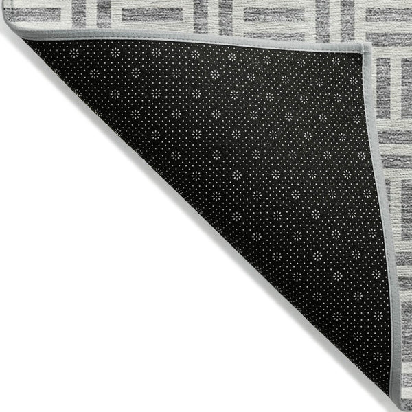 HomeRoots 5' Gray and Ivory Geometric Washable Area Rug – Stylish, Durable, and Ideal for Indoor or Outdoor Spaces 5' X 8' 614750