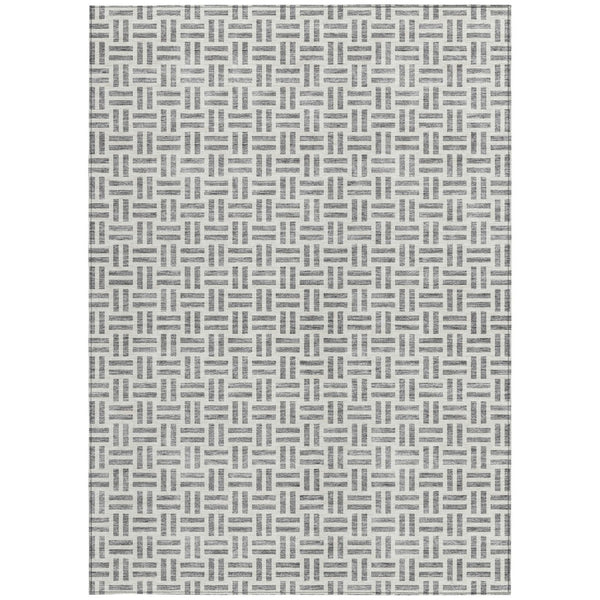 HomeRoots 5' Gray and Ivory Geometric Washable Area Rug – Stylish, Durable, and Ideal for Indoor or Outdoor Spaces 5' X 8' 614750