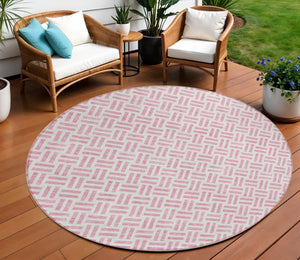 HomeRoots 5' Pink and Ivory Geometric Area Rug - Stylish Indoor/Outdoor Washable Design for Modern Spaces 8' Round 614769