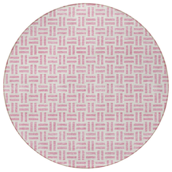 HomeRoots 5' Pink and Ivory Geometric Area Rug - Stylish Indoor/Outdoor Washable Design for Modern Spaces 8' Round 614769