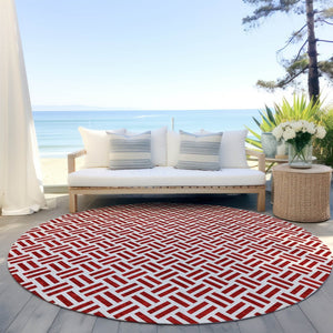 HomeRoots 5' Modern Red and Ivory Geometric Area Rug – Durable, Washable Design for Indoor and Outdoor Use 8' Round 614775