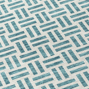 HomeRoots 5' Stylish Teal Blue and Ivory Geometric Area Rug – Durable, Washable, Perfect for Indoor & Outdoor Spaces 8' Round 614781