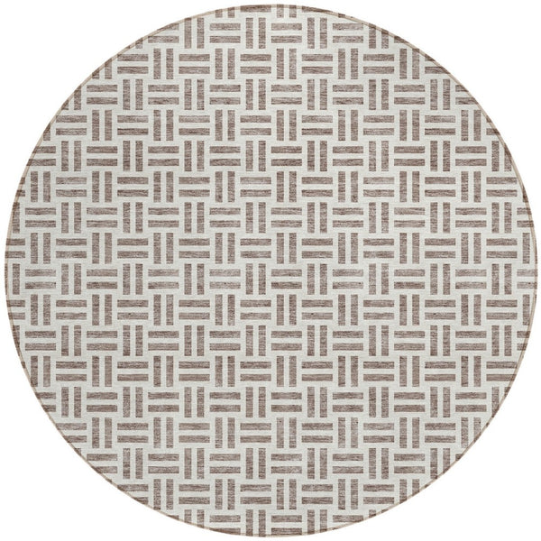 HomeRoots 5' Taupe and Ivory Geometric Area Rug - Stylish, Washable, Indoor/Outdoor Comfort for Any Space 8' Round 614787