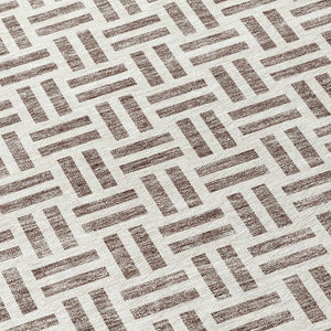 HomeRoots 5' Taupe and Ivory Geometric Area Rug - Stylish, Washable, Indoor/Outdoor Comfort for Any Space 8' Round 614787