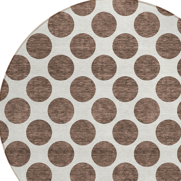 HomeRoots 5' Durable Brown and Ivory Polka Dot Area Rug – Washable, Stylish for Indoor and Outdoor Spaces 8' Round 614883