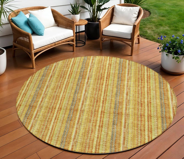 HomeRoots 5' Gold and Copper Striped Area Rug - Stylish, Durable, Washable Indoor-Outdoor Accent for Any Space 8' Round 615057