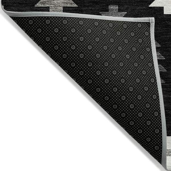 HomeRoots 5' Southwestern Indoor Outdoor Area Rug in Black, Ivory & Taupe - Durable, Washable & Stylish Design 5' X 8' 615117