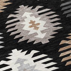 HomeRoots 5' Southwestern Indoor Outdoor Area Rug in Black, Ivory & Taupe - Durable, Washable & Stylish Design 8' Round 615118