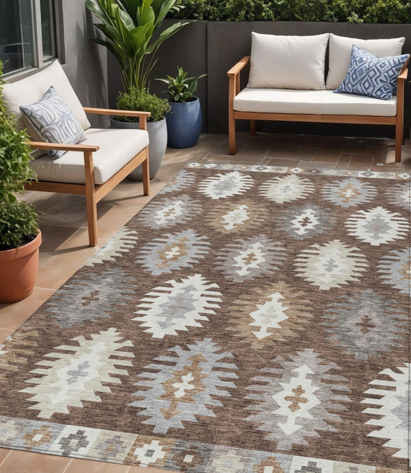 HomeRoots 5' Southwestern Area Rug in Brown, Ivory & Taupe – Durable, Machine Washable for Indoor & Outdoor Use 5' X 8' 615123
