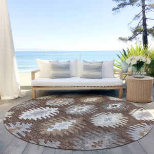 HomeRoots 5' Southwestern Area Rug in Brown, Ivory & Taupe – Durable, Machine Washable for Indoor & Outdoor Use 8' Round 615124