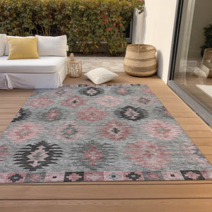 HomeRoots 5' Southwestern Area Rug in Gray, Mauve & Charcoal - Durable, Washable, Indoor/Outdoor Perfection! 5' X 8' 615135