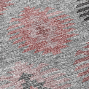 HomeRoots 5' Southwestern Area Rug in Gray, Mauve & Charcoal - Durable, Washable, Indoor/Outdoor Perfection! 8' Round 615136