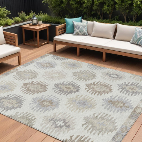 HomeRoots 5' Southwestern Area Rug in Ivory, Khaki & Gray - Durable, Washable Design for Indoor & Outdoor Spaces 9' X 12' 615144