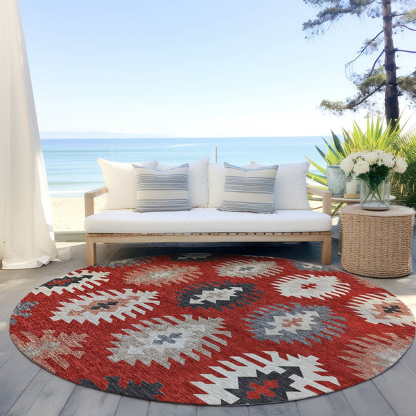 HomeRoots 5' Vibrant Southwestern Washable Area Rug in Red, Ivory, and Salmon for Indoor Outdoor Use 8' Round 615166