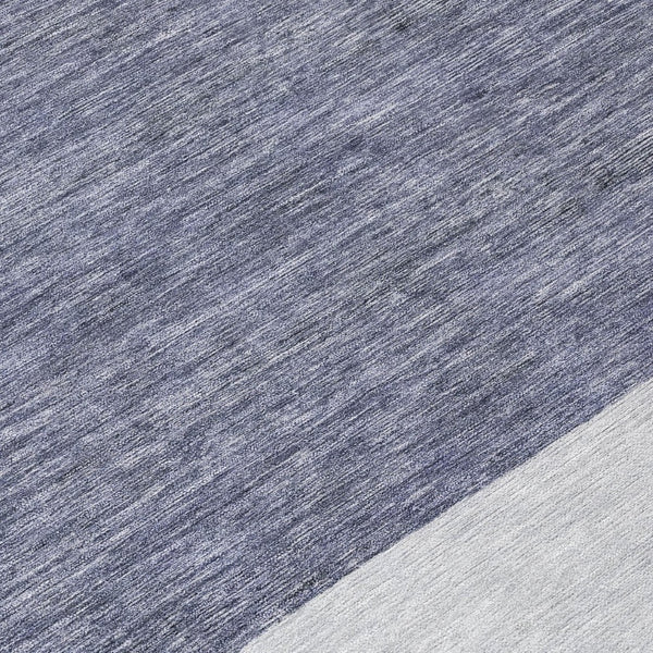 HomeRoots 5' Stylish Denim Blue Abstract Rug – Washable Indoor/Outdoor Solution for Modern Spaces & Durability 8' Round 615262
