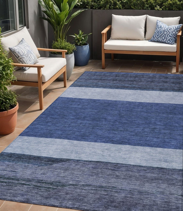 HomeRoots 5' Washable Indoor/Outdoor Area Rug with Navy, Sky Blue, Charcoal Abstract Design for Modern Spaces 5' X 8' 615279