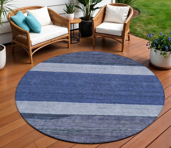 HomeRoots 5' Washable Indoor/Outdoor Area Rug with Navy, Sky Blue, Charcoal Abstract Design for Modern Spaces 8' Round 615280