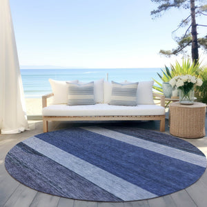 HomeRoots 5' Washable Indoor/Outdoor Area Rug with Navy, Sky Blue, Charcoal Abstract Design for Modern Spaces 8' Round 615280