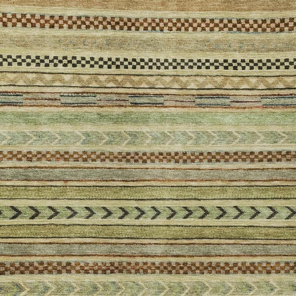 HomeRoots 5' Beige & Taupe Striped Area Rug - Washable, Durable, Indoor/Outdoor, Perfect for High-Traffic Homes! 615321