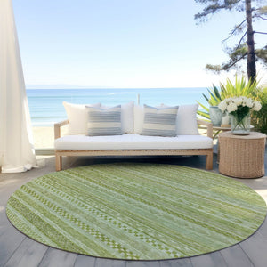 HomeRoots 5' Stylish Fern Green and Sage Striped Washable Rug for Indoor and Outdoor Spaces – Easy Care! 8' Round 615340