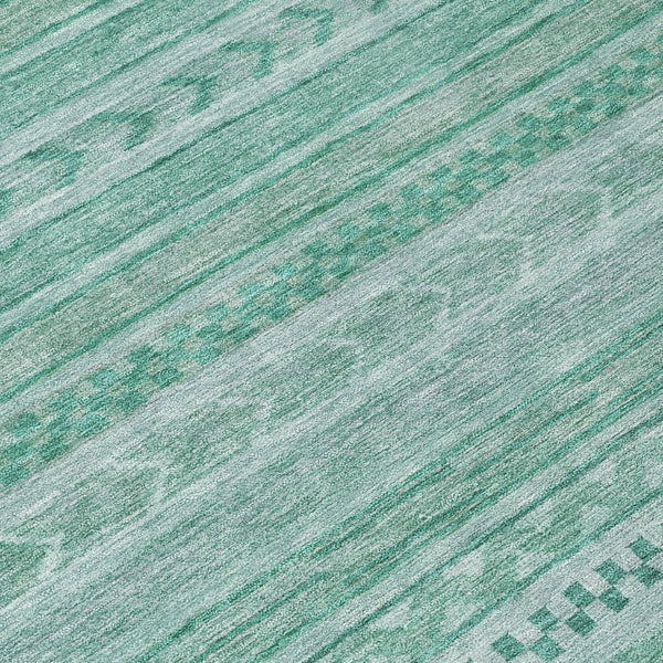 HomeRoots 5' Durable Turquoise and Aqua Striped Indoor Outdoor Area Rug for Easy Care and High Traffic Spaces 8' Round 615382