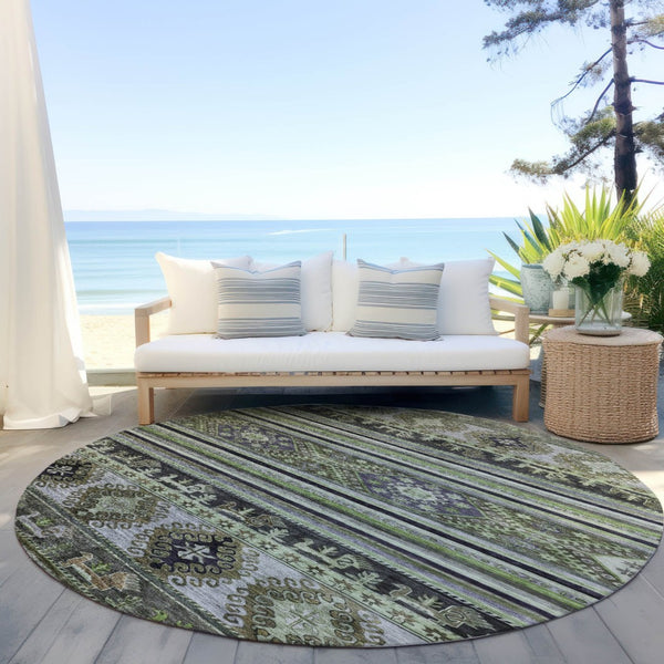 HomeRoots 5' Stylish Tribal Area Rug in Fern Green, Taupe, and Ivory - Washable for Indoor and Outdoor Use 8' Round 615412