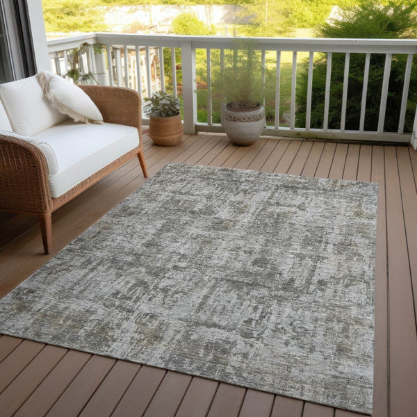 HomeRoots 5' Modern Pewter and Ivory Abstract Washable Area Rug for Indoor and Outdoor High-Traffic Spaces 5' X 8' 615447