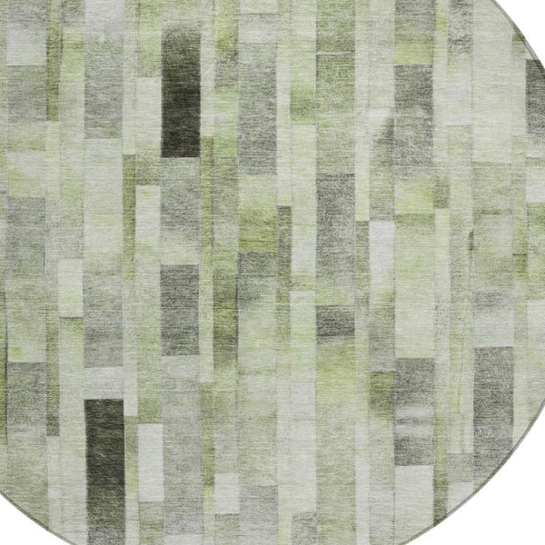 HomeRoots 5' Durable Green and Gray Striped Indoor Outdoor Area Rug - Machine Washable, Stylish & Versatile 8' Round 615520