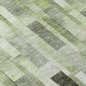 HomeRoots 5' Durable Green and Gray Striped Indoor Outdoor Area Rug - Machine Washable, Stylish & Versatile 8' Round 615520