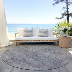 HomeRoots 5' Stylish Pewter and Gray Aztec Area Rug - Durable, Washable, Perfect for Indoor and Outdoor Use 8' Round 615556