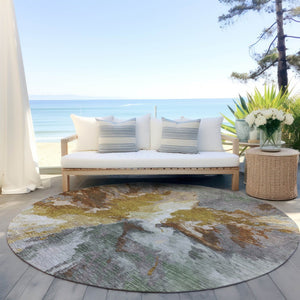 HomeRoots 5' Gold and Gray Abstract Indoor Outdoor Area Rug for Modern Style and Easy Care in Any Space 8' Round 615610