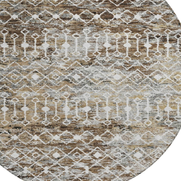 HomeRoots 5' Brown and Beige Argyle Area Rug - Durable, Washable, Versatile Design for Indoor and Outdoor Use 8' Round 615796
