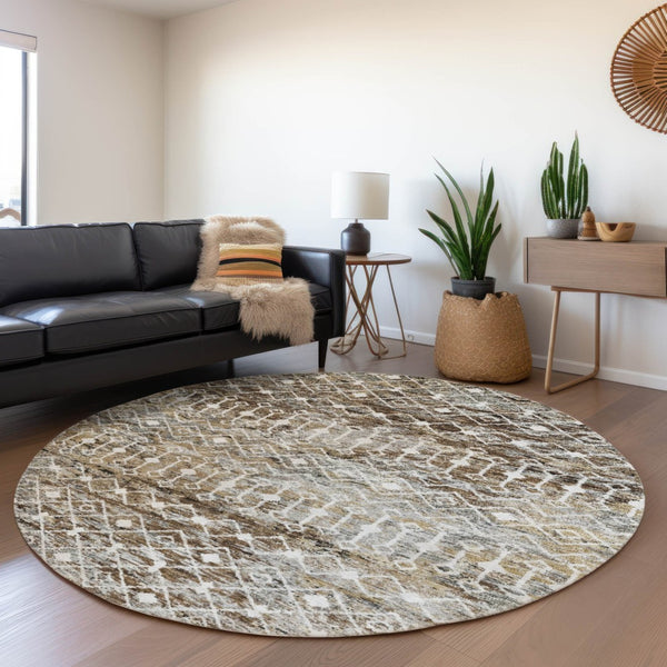 HomeRoots 5' Brown and Beige Argyle Area Rug - Durable, Washable, Versatile Design for Indoor and Outdoor Use 8' Round 615796