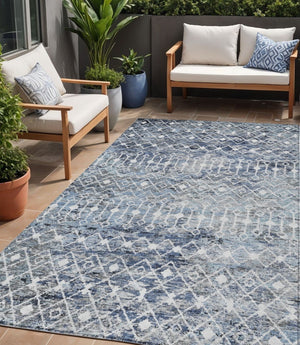 HomeRoots 5' Stylish Blue and Silver Argyle Area Rug - Durable, Washable, Indoor/Outdoor Versatile Design 5' X 8' 615801