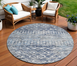 HomeRoots 5' Stylish Blue and Silver Argyle Area Rug - Durable, Washable, Indoor/Outdoor Versatile Design 8' Round 615802