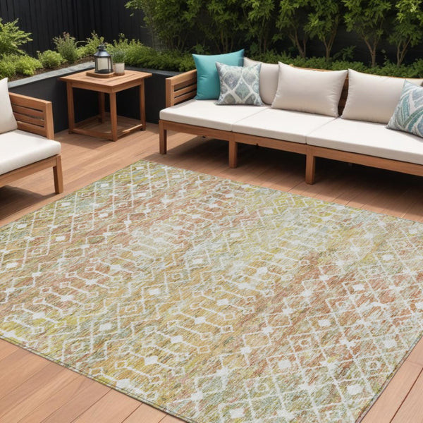HomeRoots 5' Peach and Ivory Argyle Area Rug - Stylish, Durable Design for Indoor or Outdoor Spaces, Easy Care 10' X 14' 615817