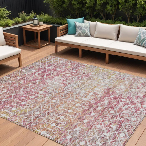 HomeRoots 5' Stylish Pink and Ivory Argyle Washable Area Rug – Perfect for Indoor and Outdoor Spaces 10' X 14' 615823