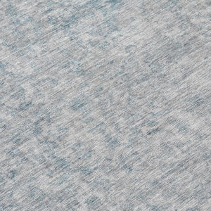 HomeRoots 5' Contemporary Silver and Beige Abstract Area Rug for Indoor Outdoor High-Traffic Spaces, Washable 8' Round 616030