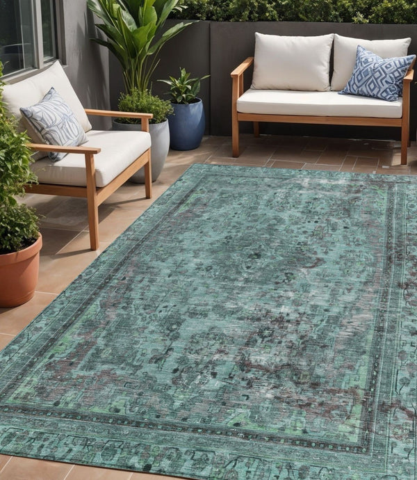 HomeRoots 5' Vibrant Teal Blue Medallion Area Rug for Indoor & Outdoor Spaces – Durable, Washable & Stylish 5' X 8' 616077