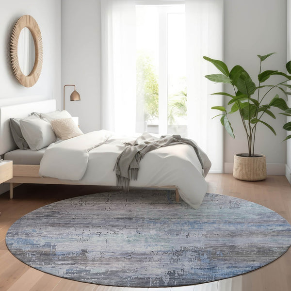 HomeRoots 5' Gray and Blue Abstract Washable Area Rug - Versatile Indoor/Outdoor Design for Modern Spaces 8' Round 616234